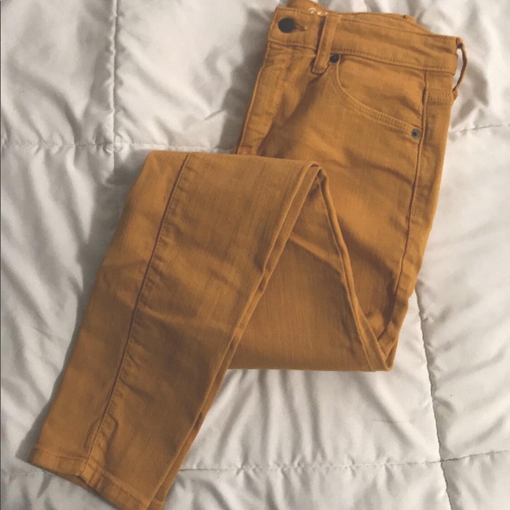 Mustard yellow jeans